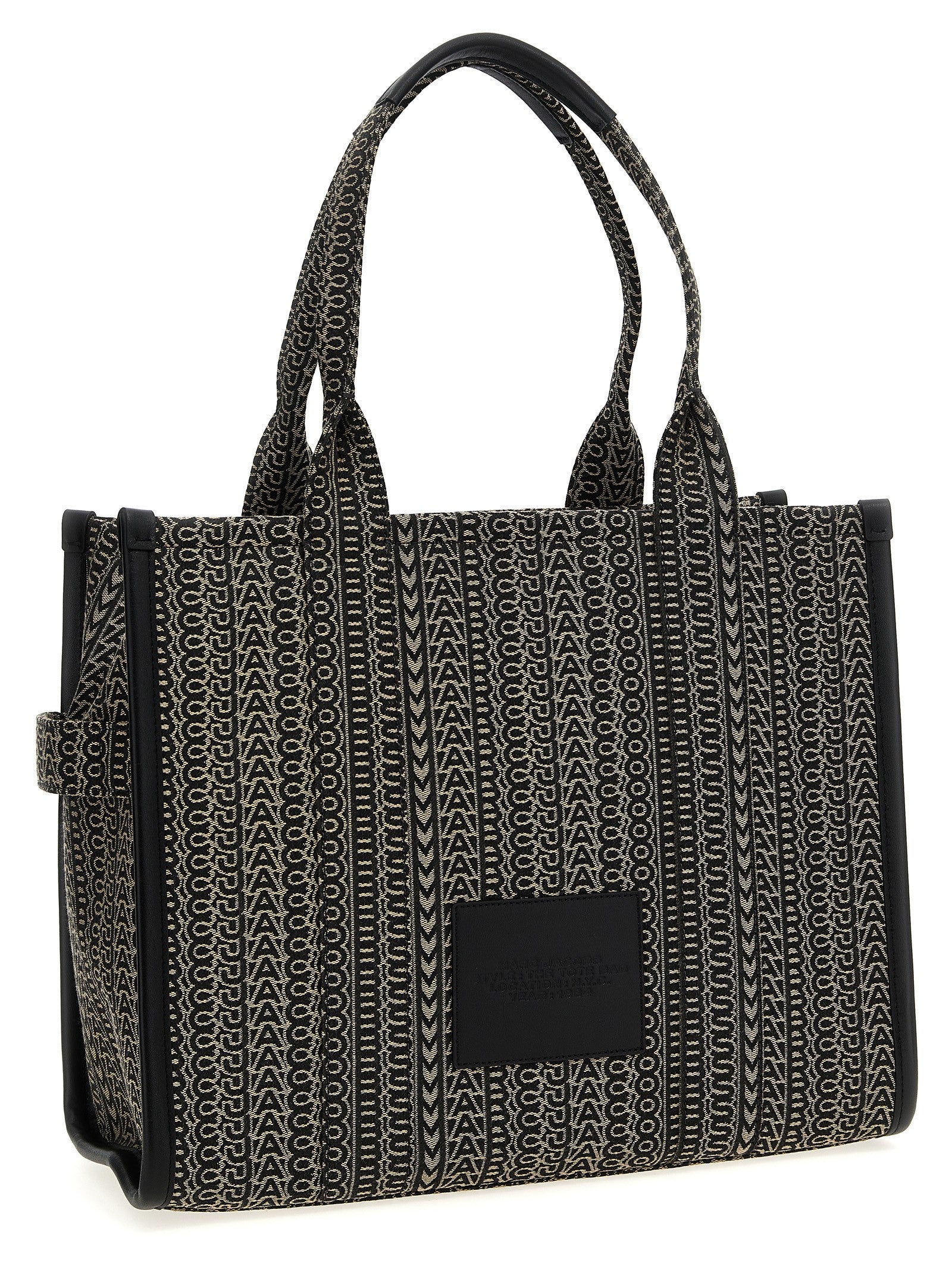 MARC JACOBS