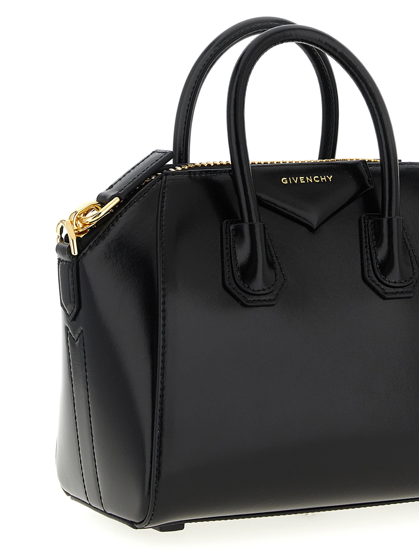 GIVENCHY